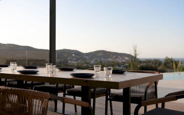 Luxurious Villa Dias With Tennis Court by Estia