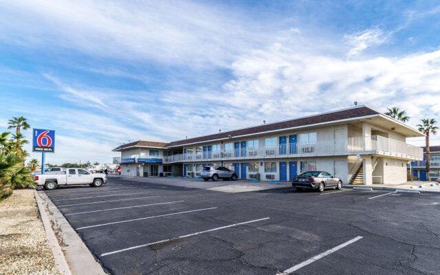Motel 6 El Centro, CA