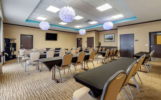Comfort Inn & Suites Oklahoma City West - I-40
