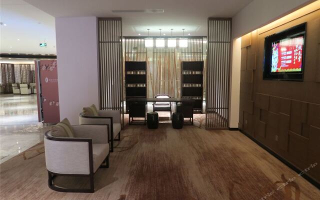 Biquan Kongzhong Hot Spring Hotel