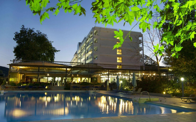 Cronwell Platamon Resort