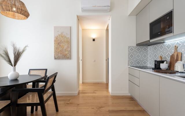 Mouzinho da Silveira 215 by LovelyStay