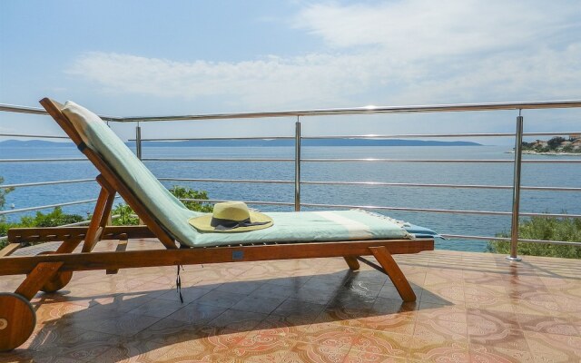 Seafront House Mavarcica