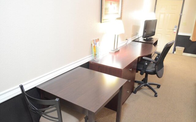 Budget Host Inn & Suites