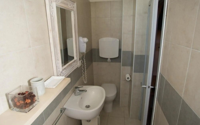 Hotel Ermeti B&B and Brunch