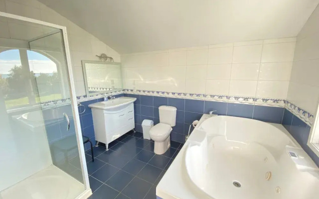 Paton s Beachfront Villa