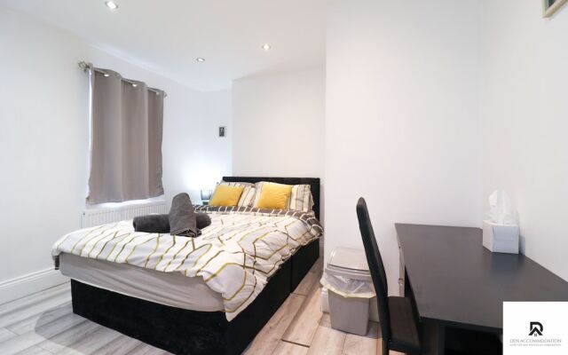 3-bed House in London Near the O2 Arena & Excel