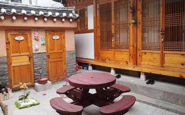 Haemil Hanok Guesthouse