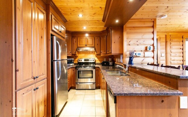 La Casa Kanata - Jacuzzi, Jazz Chardonnay