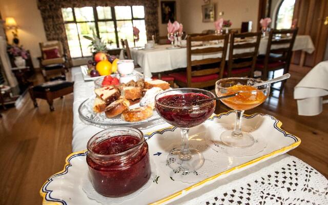 Ardmor Country House