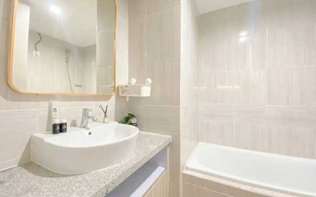 Comfort Living Studio Apartment At Vasanta Innopark