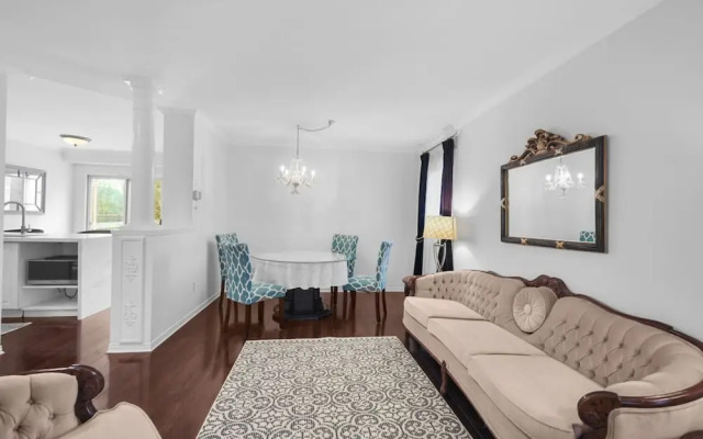 Newly Renovated 3BR in Whitby Family-friendly