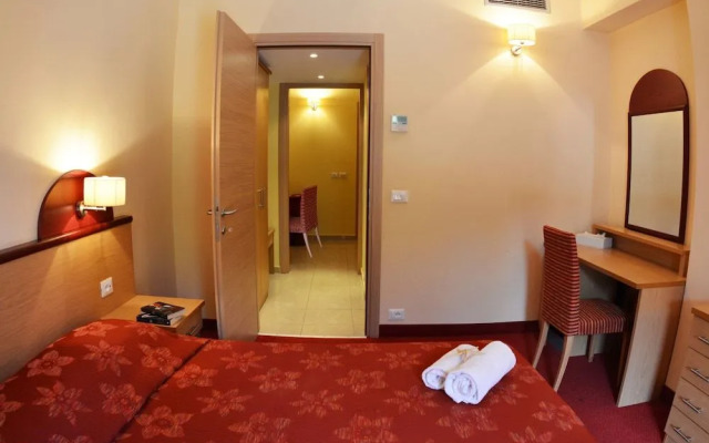 Petros Italos Bed & Breakfast