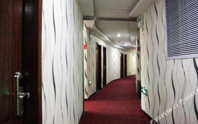 Tianyue Express Hotel (Wuhan Railway Station Happy Valley Branch)