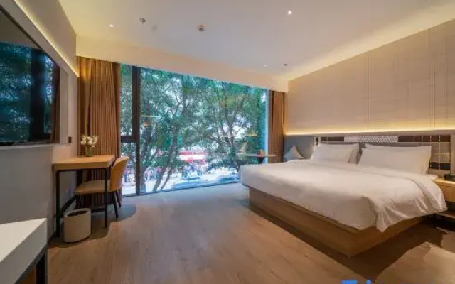 Home Inn · Season Sky (Chongqing Changshou North Station)