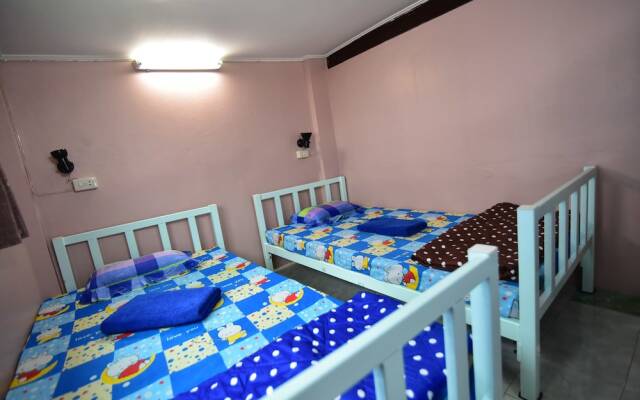 5 Minute Hostel