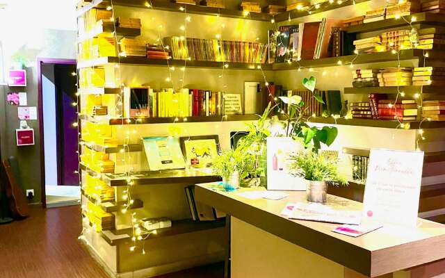 Hotel Kyriad Vichy Spa Cinq Mondes