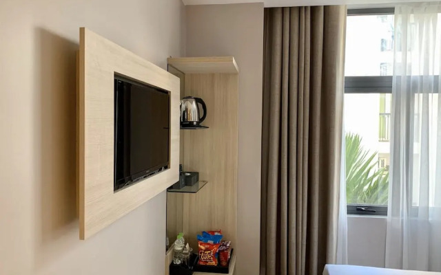 Holiday 2 Hotel