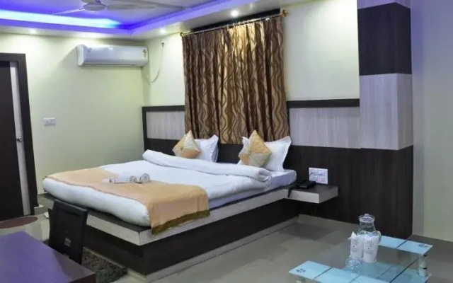 Hotel Vaishnavi Heights