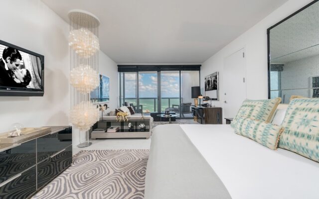 Luxurious Private Residences at W Hotel South Beach by LRMB