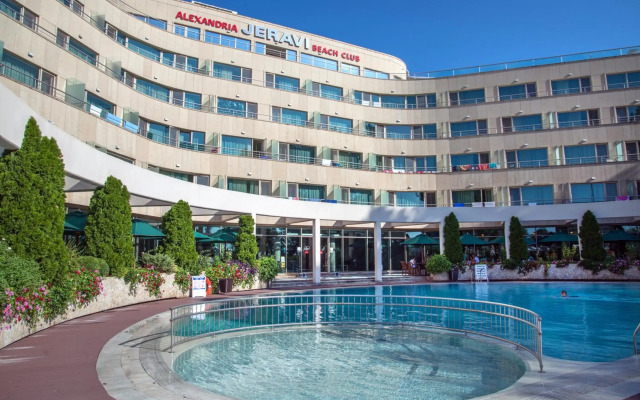 Jeravi Hotel