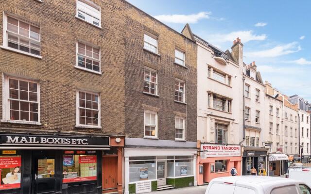 Glamorous Duplex two bed Apartment Minutes Away From Covent Garden Piazza