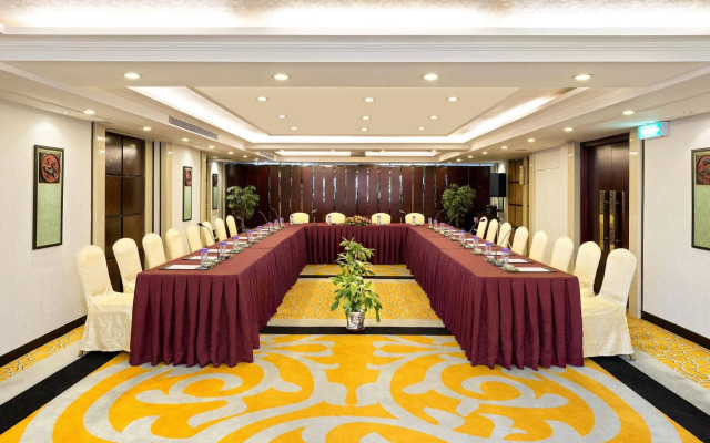 Hotel Emperor - Macau