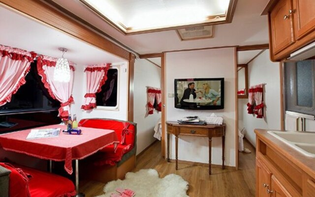 Yangpyeong Alice Spa Pension