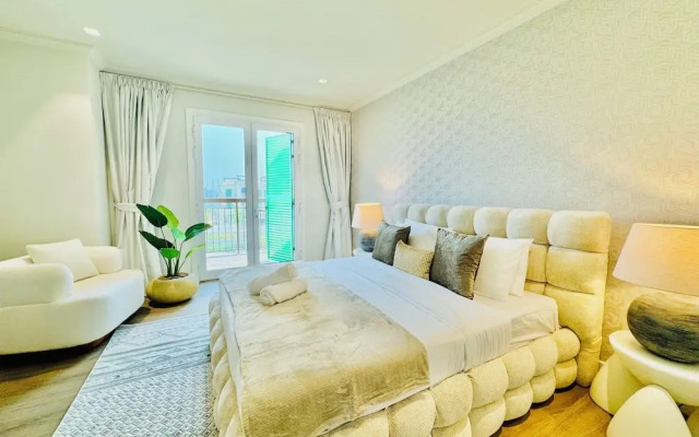 Venduras - Spacious 4BR Villa in La Mer