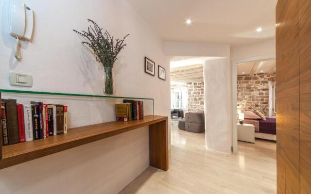 Luxury San Giovanni Apartment 1
