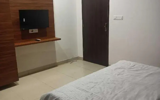 Pop 700211 Hotel Jihaan Plaza