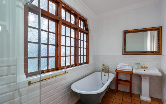 Esperanza Guest House