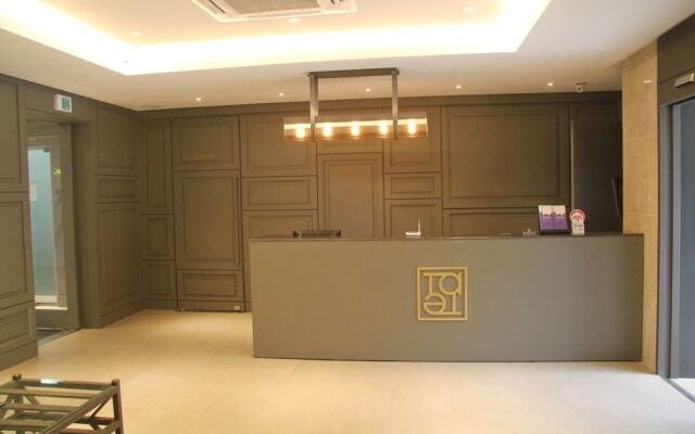 Athenae Hotel
