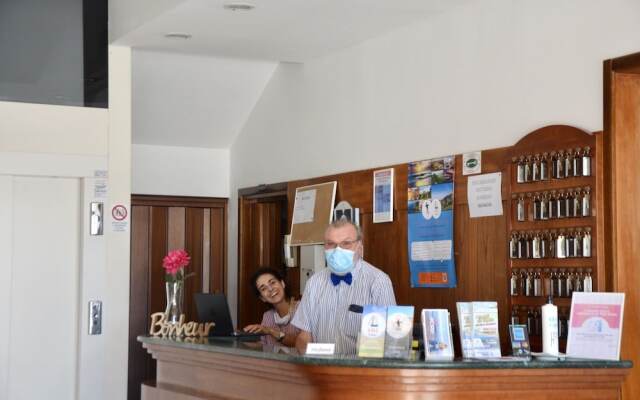 What Else Hotel