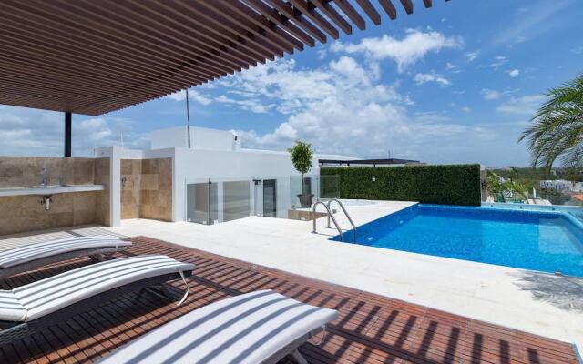 Menesse 205 by CocoBR