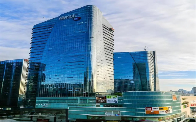 Xana Hotelle(Shenzhen futian shangmeilin subway station)