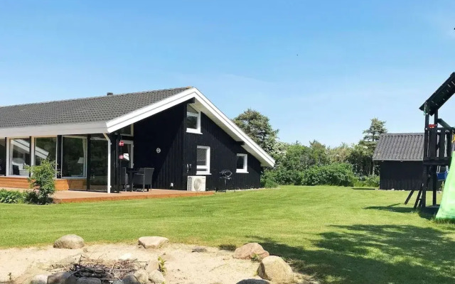 10 Person Holiday Home in Hjorring-by Traum
