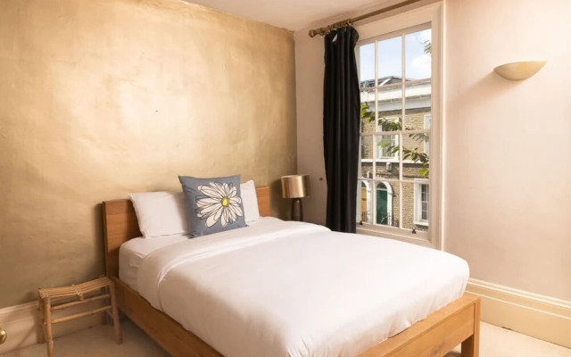 The Angel Place Hideaway - Fair 4bdr House With Terrace