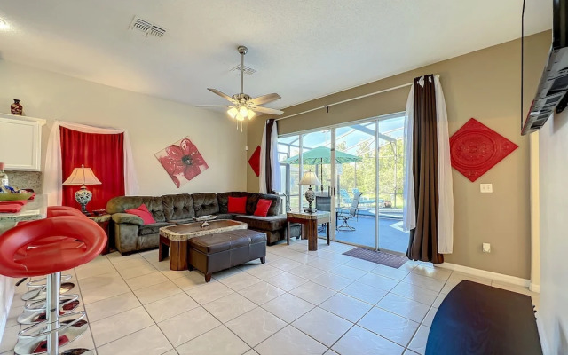 Scuttle Vacation Pool Home W Spa