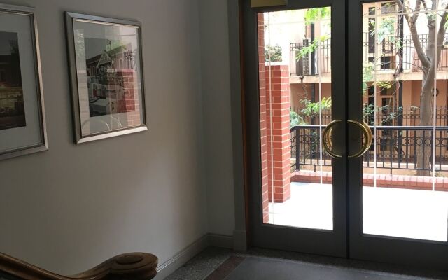 City Escape 3BD in Adelaides East End 5