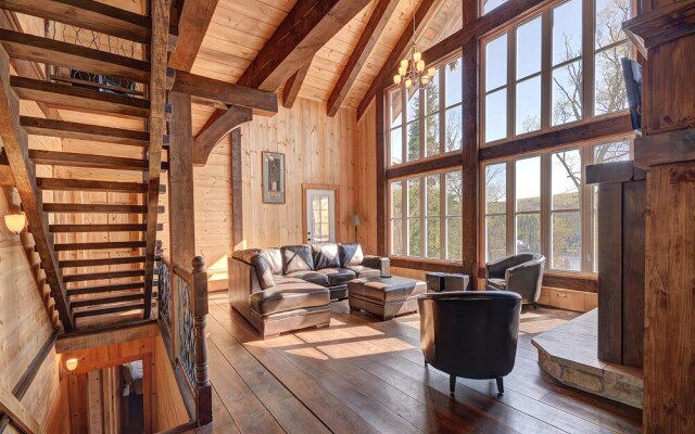 Chalet Azure