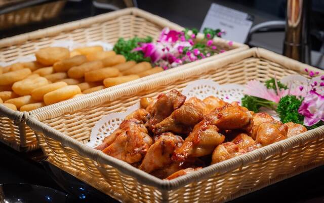 Holiday Inn Express Taizhou Cmc