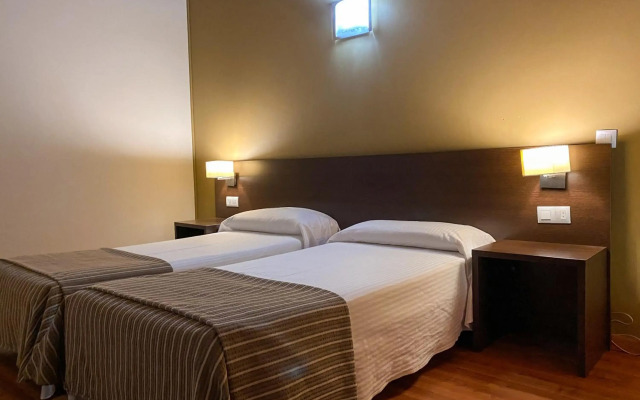 Somriu Hotel Vall Ski