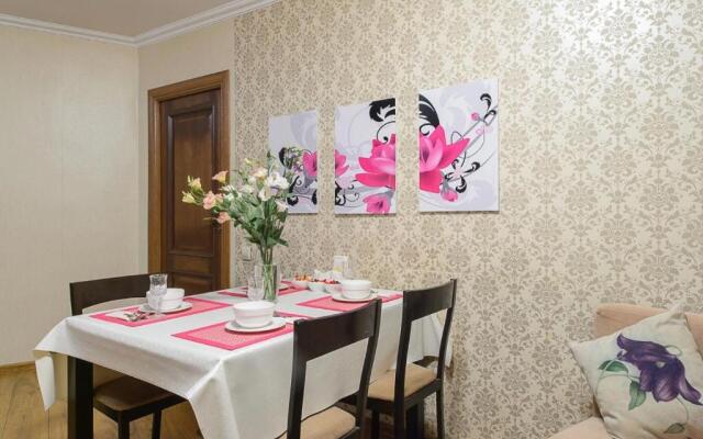 Apartments on Shevchenko 75