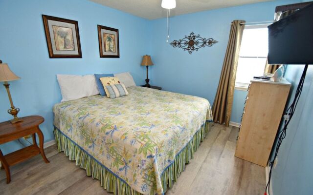 Sea Breeze 318 by RedAwning