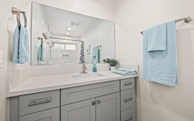 Stylish & Charming 15min to Downtown LA