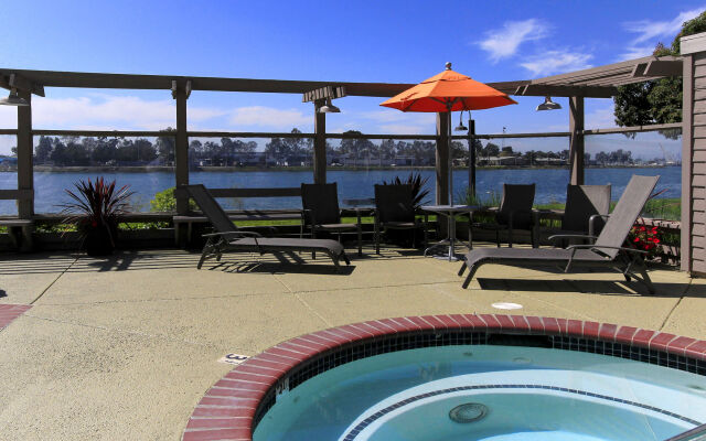 Best Western Plus Bayside Hotel