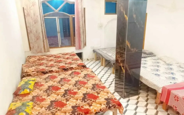 Shree mate guest house