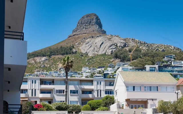 Modern Central Secure Cape Town 2bed Bantry Suite