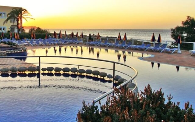 Sirenis Club Aura Hotel